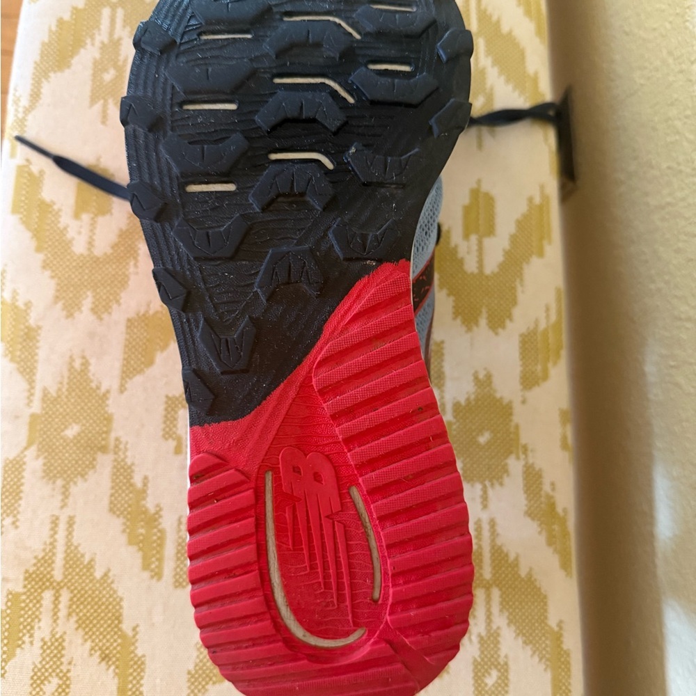 New Balance Black and Red Athletic Shoes - Picture 6 of 6